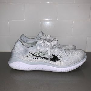 Nike flyknit 18’ wolf grey